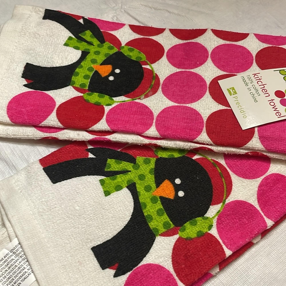 Polar Pals Kitchen Towel Penguin Polka Dots Set of 2